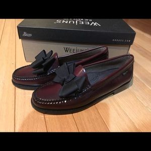 Maroon w/ bow Penny Loafer